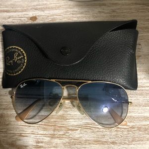 Ray ban aviators women’s